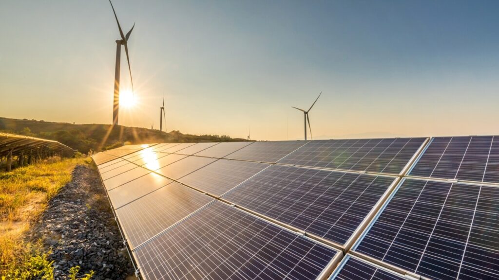Comunità energetiche: un nuovo modo di produrre e usare energia pannelli fotovoltaici fb a2a